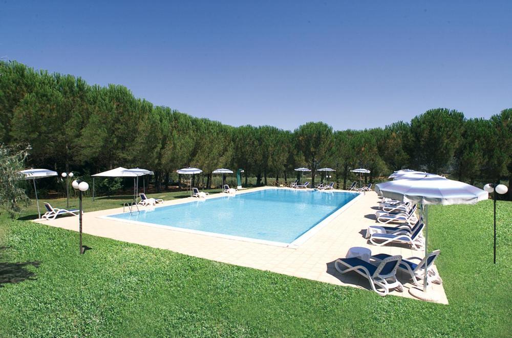 Ranch Hotel Скарлино Экстерьер фото